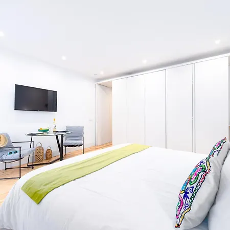 Boutique In The Heart Of ! Lemonn C *