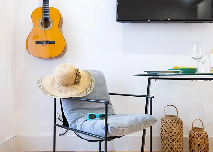 Boutique In The Heart Of ! Lemonn C Lisbon